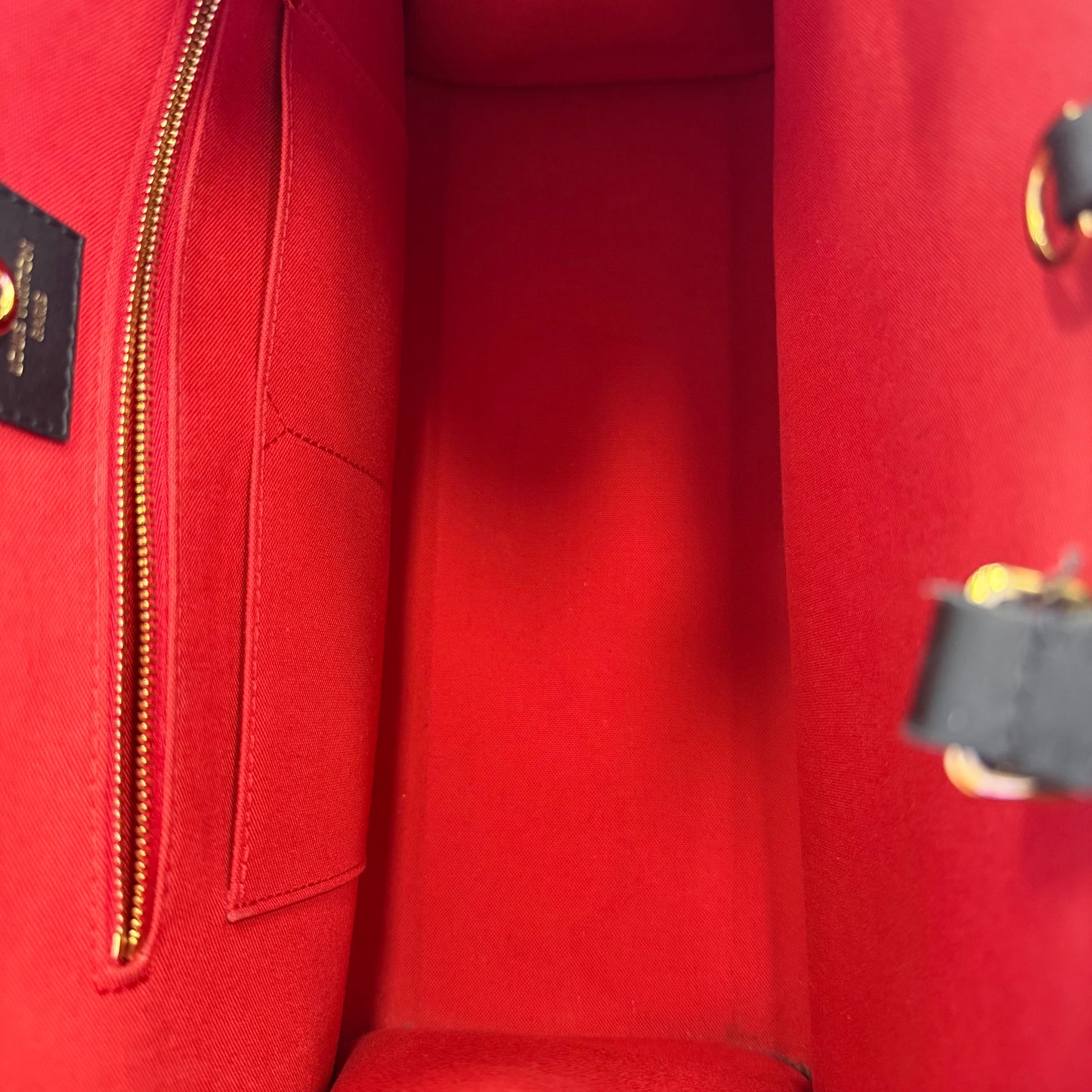 Louis Vuitton OnTheGo MM Tote Bag