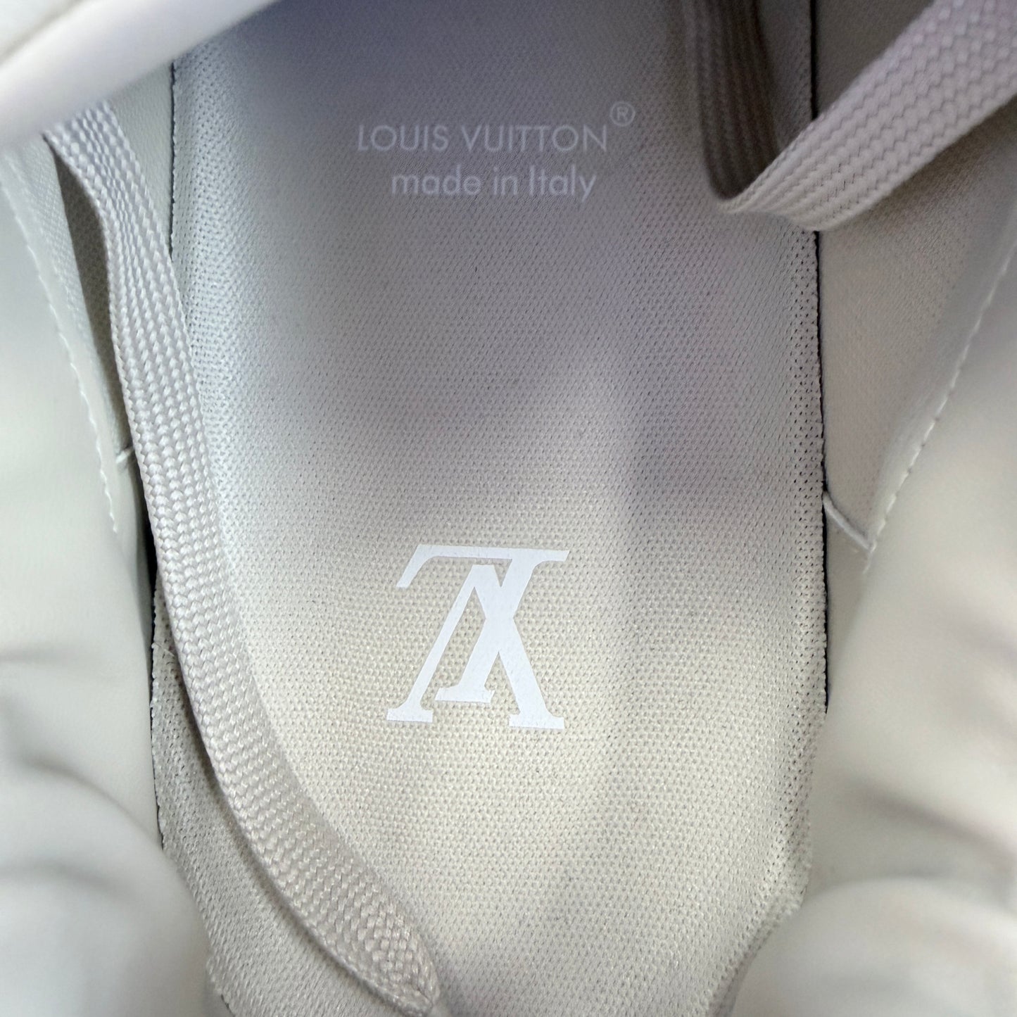 Louis Vuitton Trainer Beige/White Distressed (USED NO BOX)