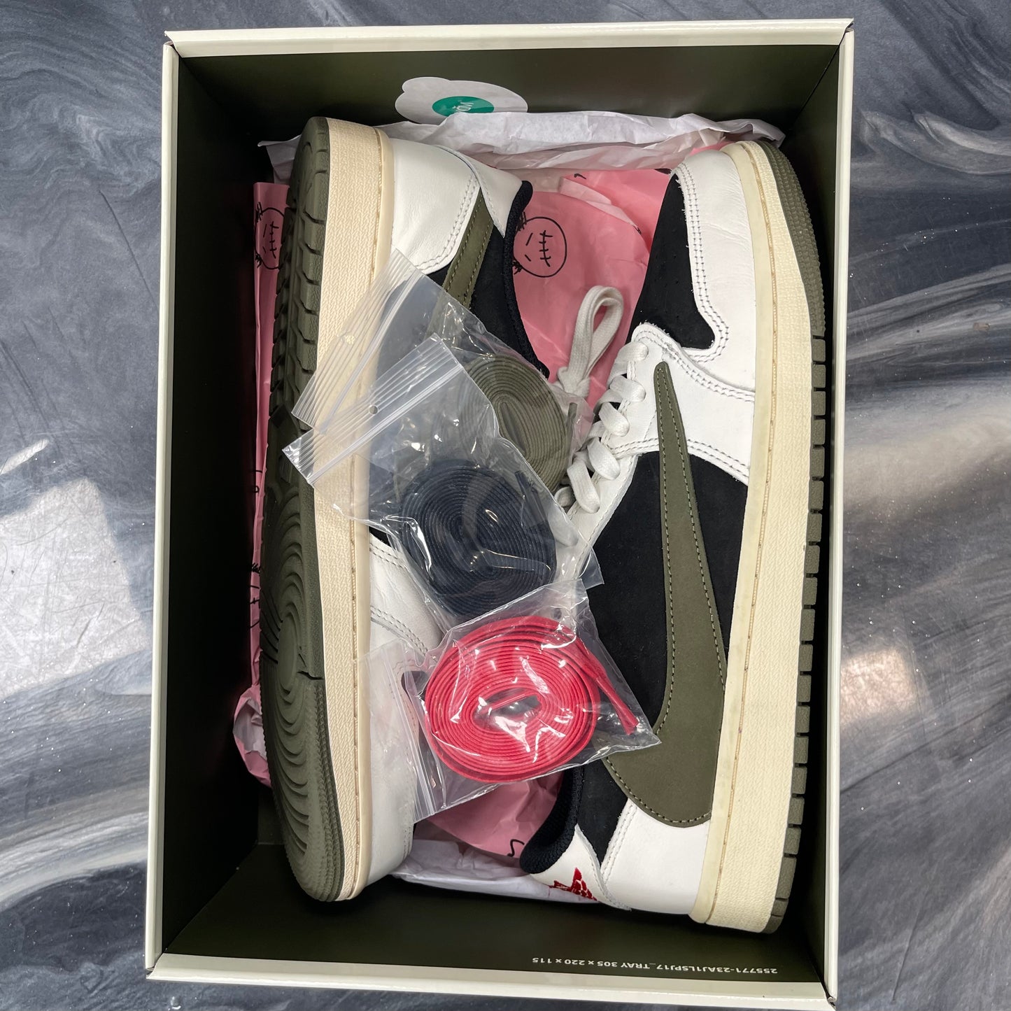 Travis Scott x Jordan 1 Low Olive (USED)