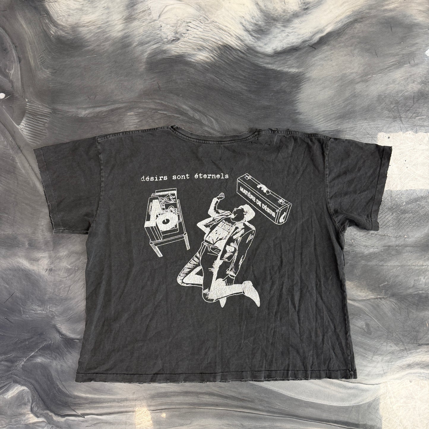 Matière De Désirs Quality Of Desires Tee Vintage Black