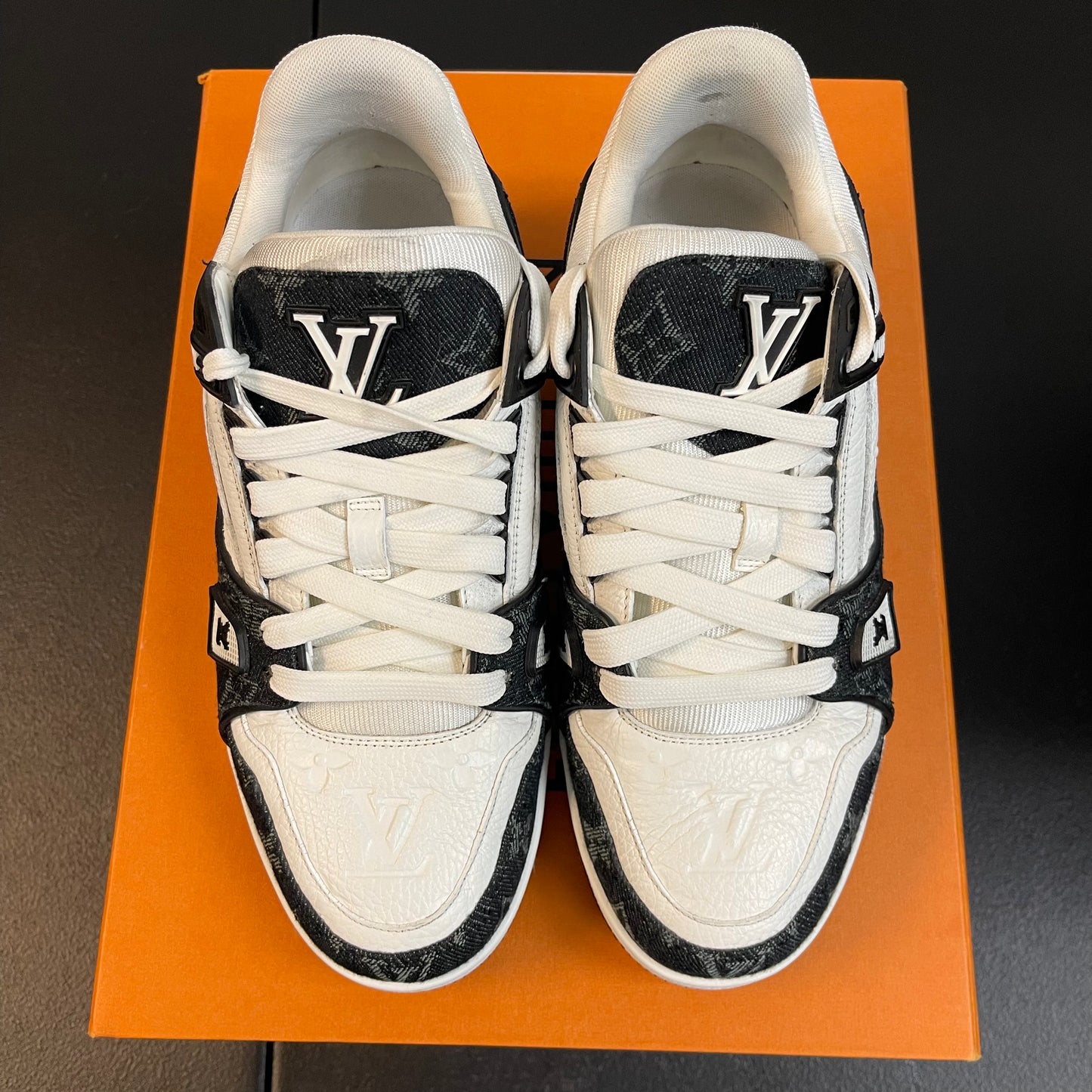 Louis Vuitton Trainer 'Denim Noir' (USED)