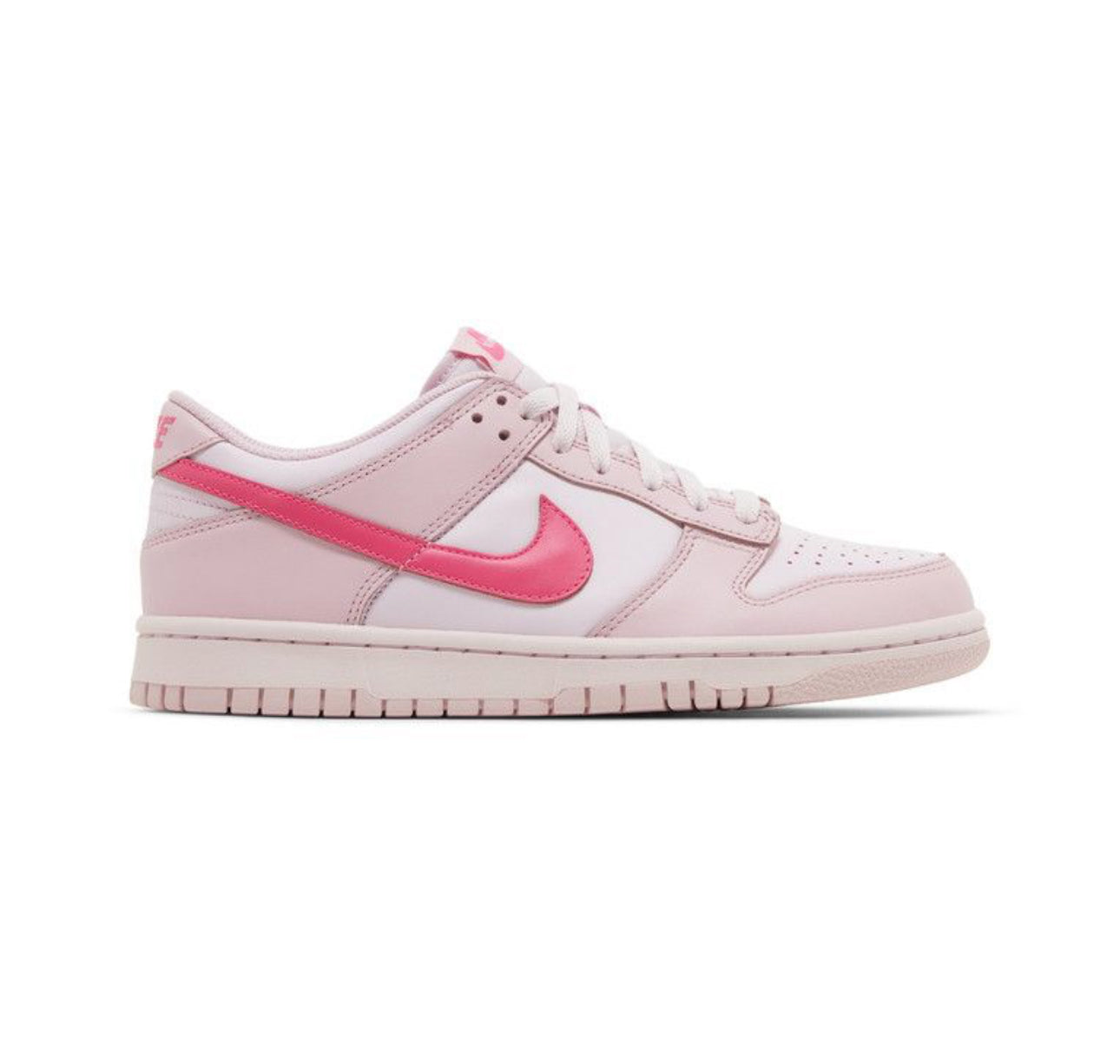 Nike Dunk Low Triple Pink