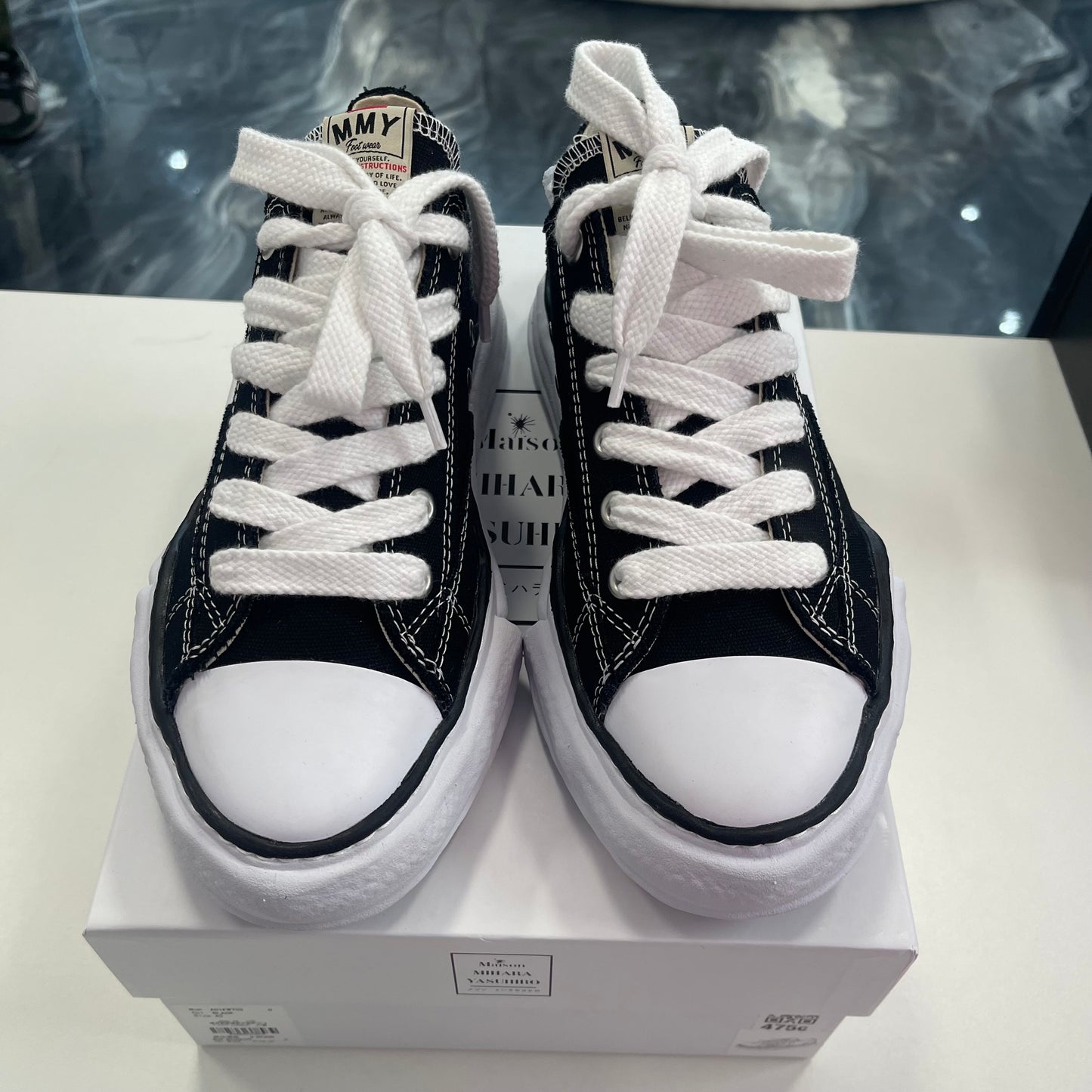 MMY Peterson Low-Top Sneaker (Black)(Used)