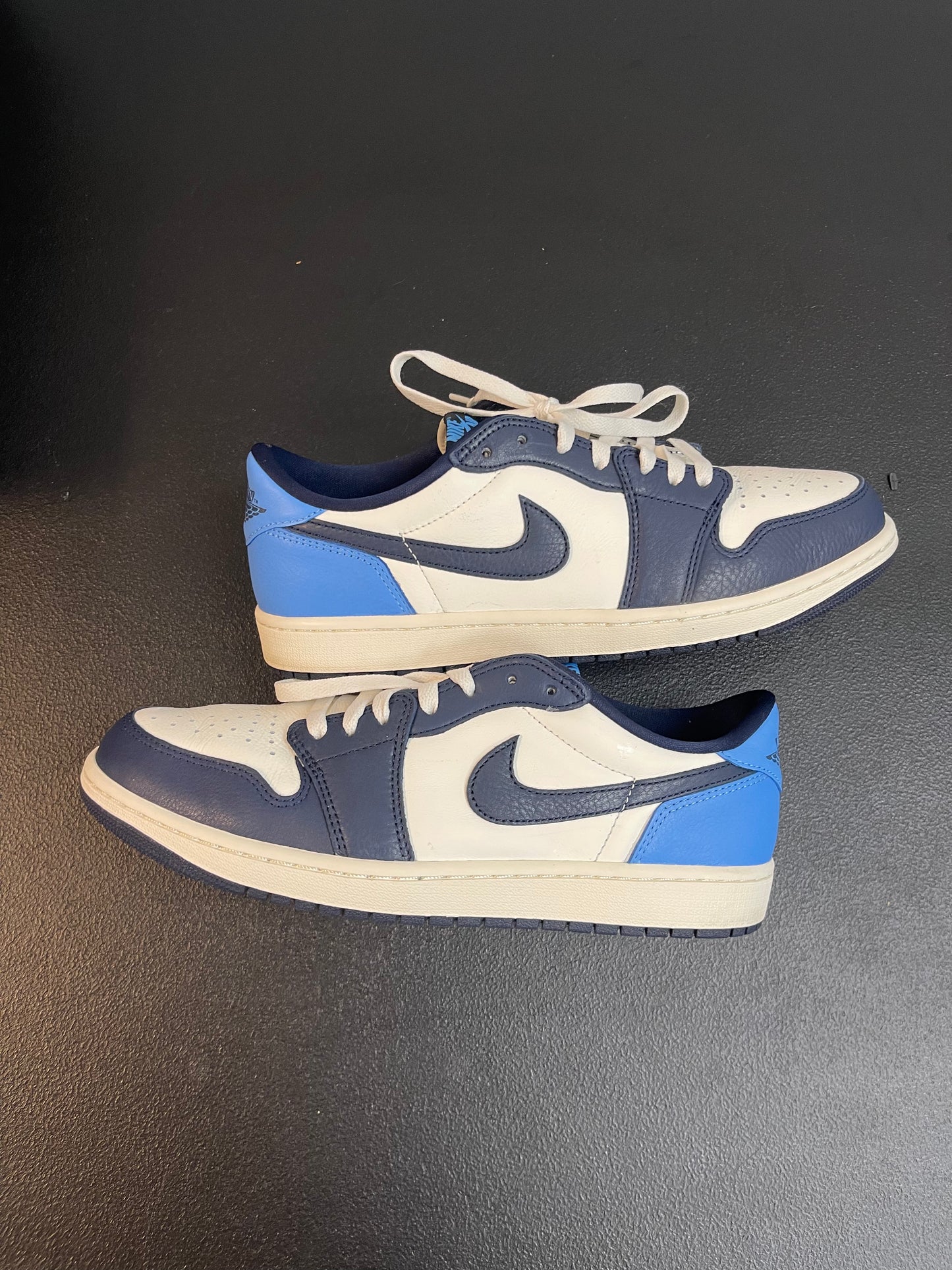 Jordan 1 Low OG Obsidian UNC (USED)