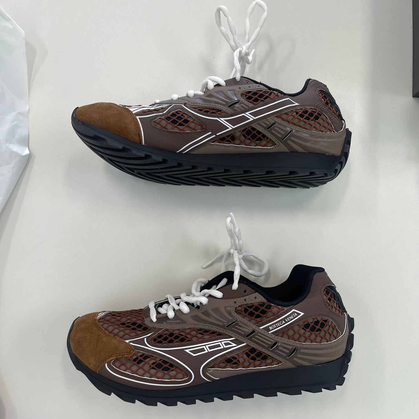 Bottega Veneta Orbit Suede “Pinecone” (USED)