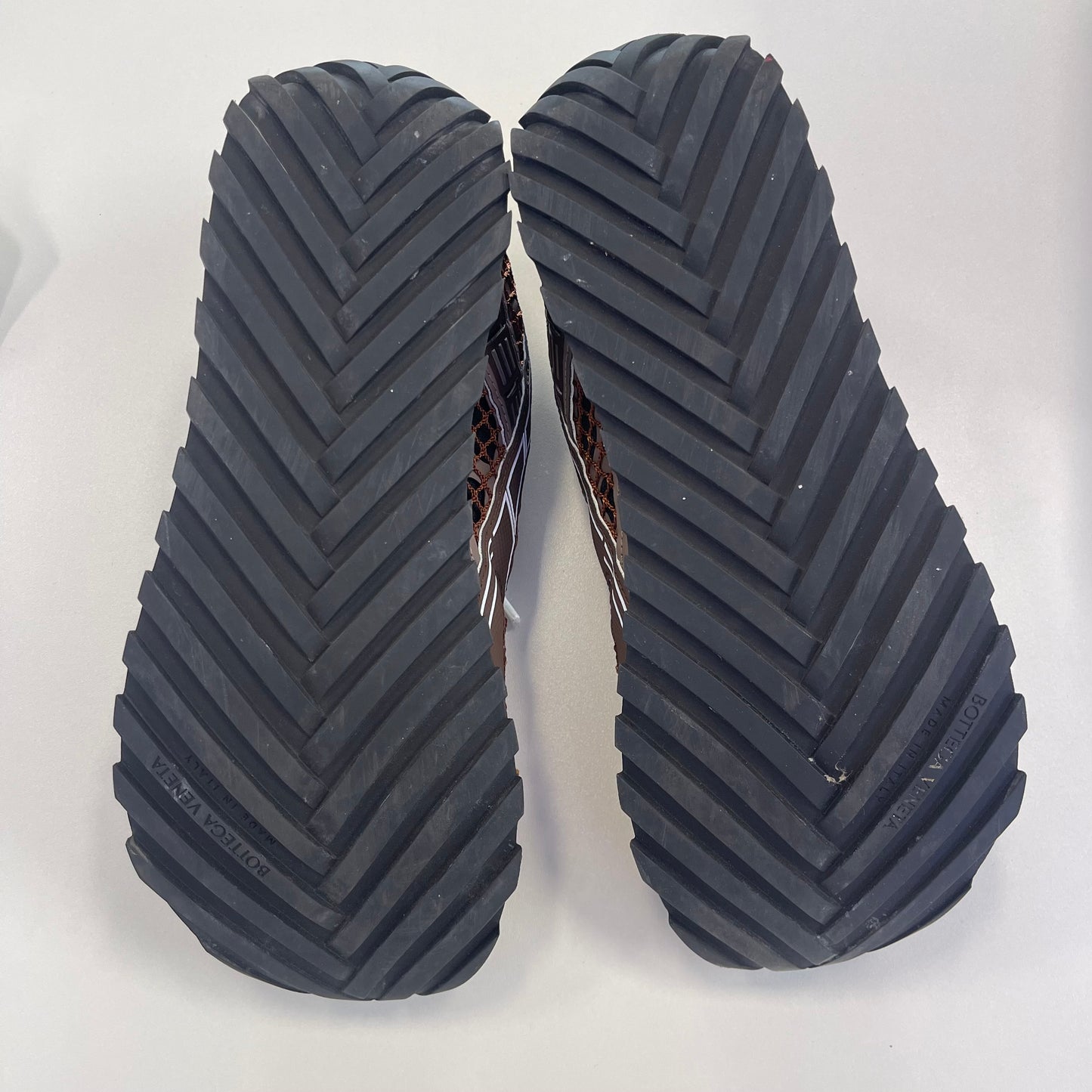 Bottega Veneta Orbit Suede “Pinecone” (USED)