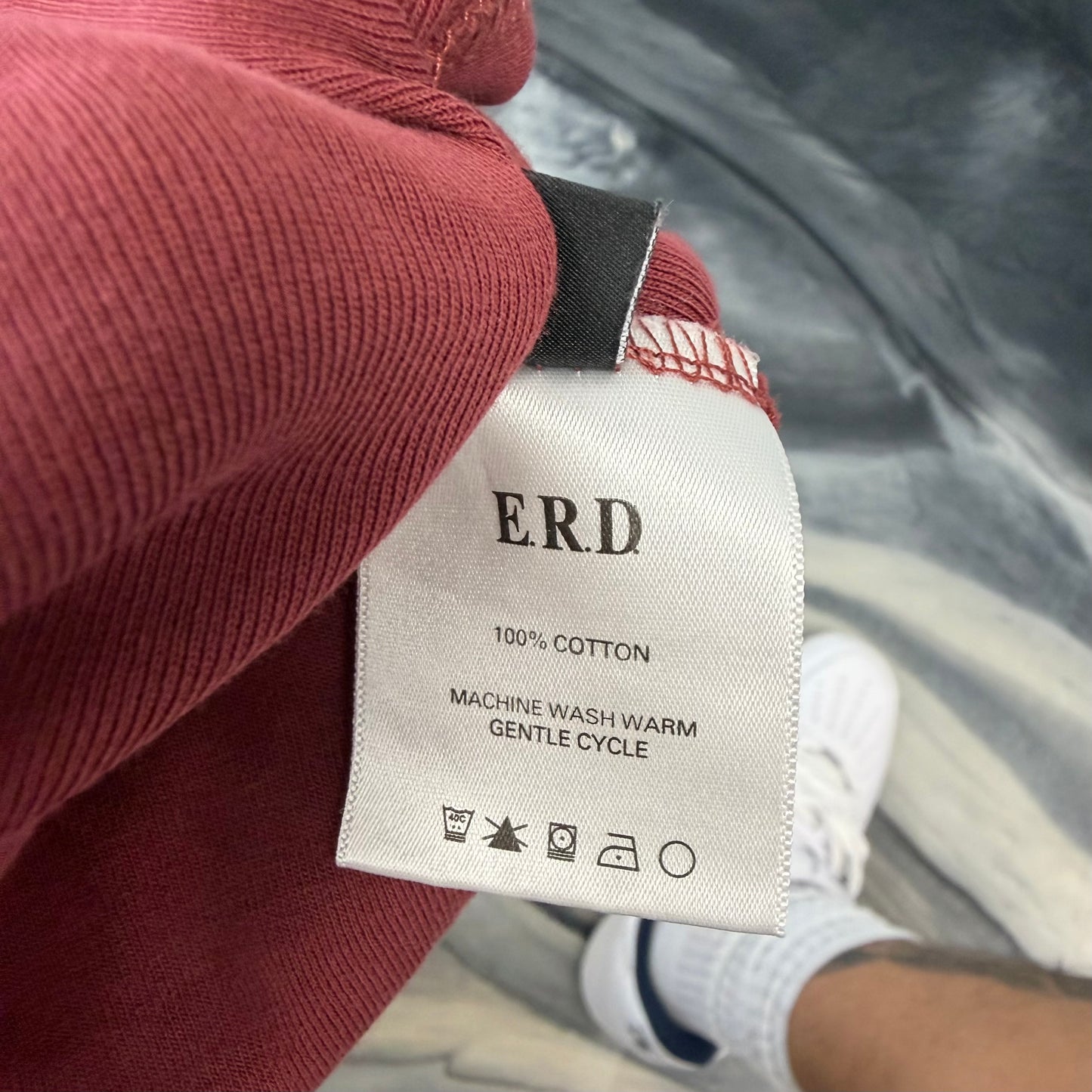 ERD Whisper Tee Red