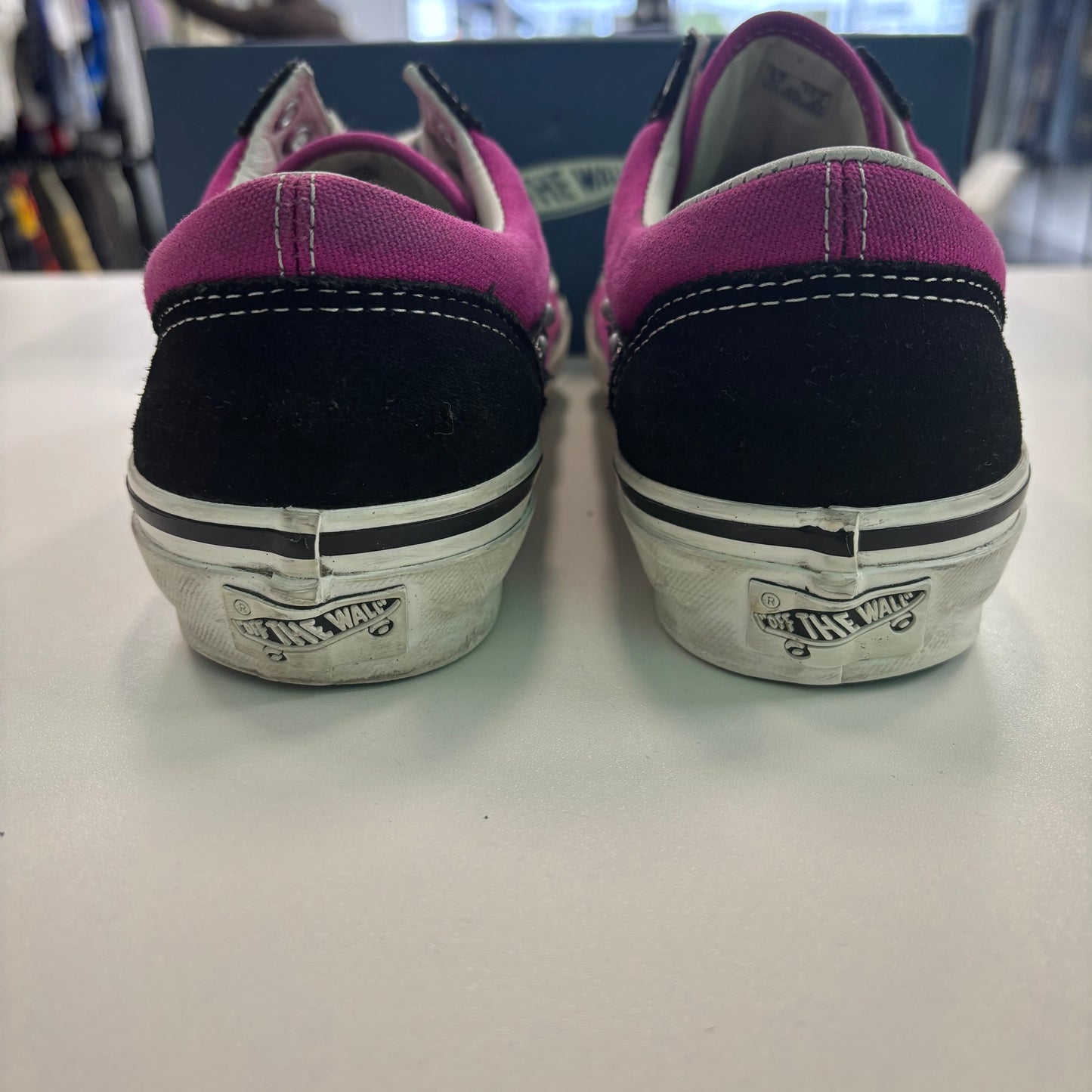 Pearlized Vans Old Skool 36 LX Fuchsia Red (Used)