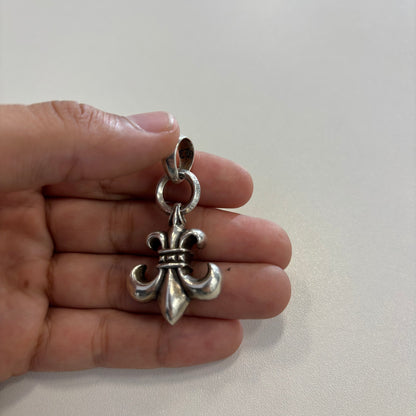 Chrome Hearts BS Fleur Pendant