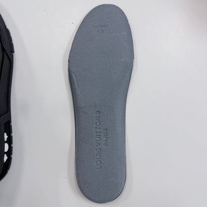 Louis Vuitton Trainer 'Embossed Monogram - Black'