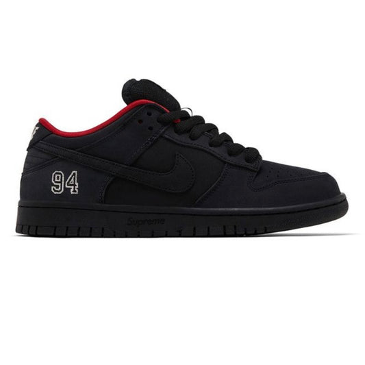 Supreme x Nike Dunk Low SB
Black 94’ (USED)