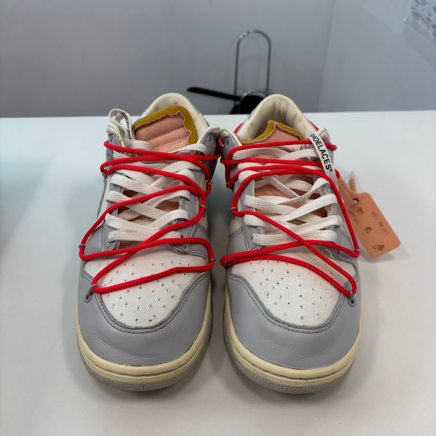 Nike Dunk Low Off White Lot 6 (Used)
