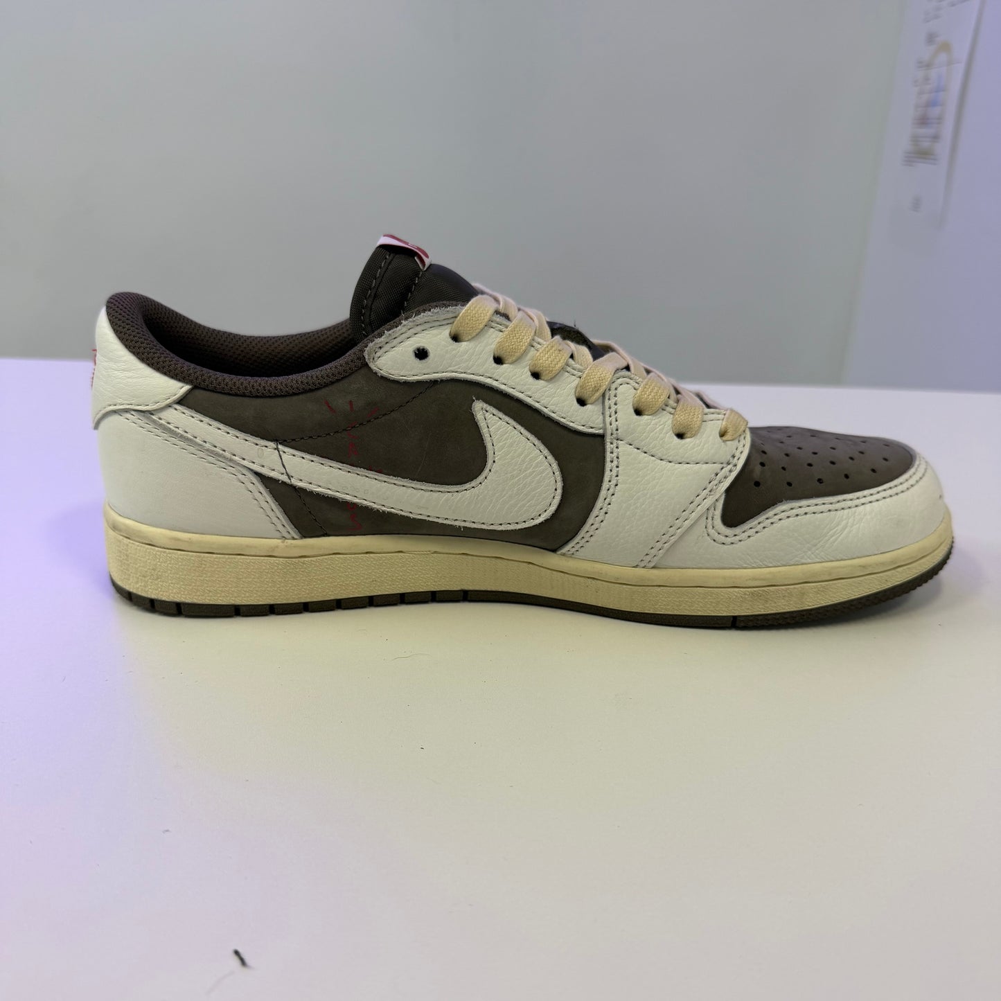 Jordan 1 Low Travis Reverse Mocha (Black Friday) (USED NO BOX)