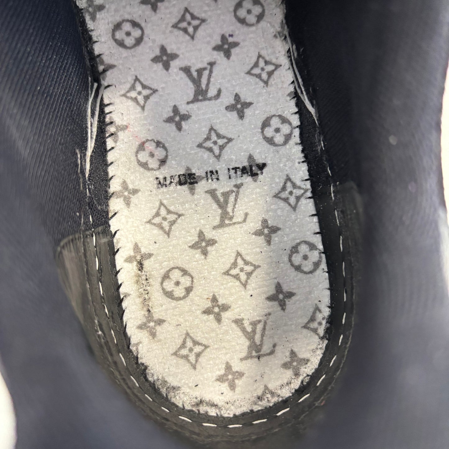 Louis Vuitton Trainer Black Monogram (Used)