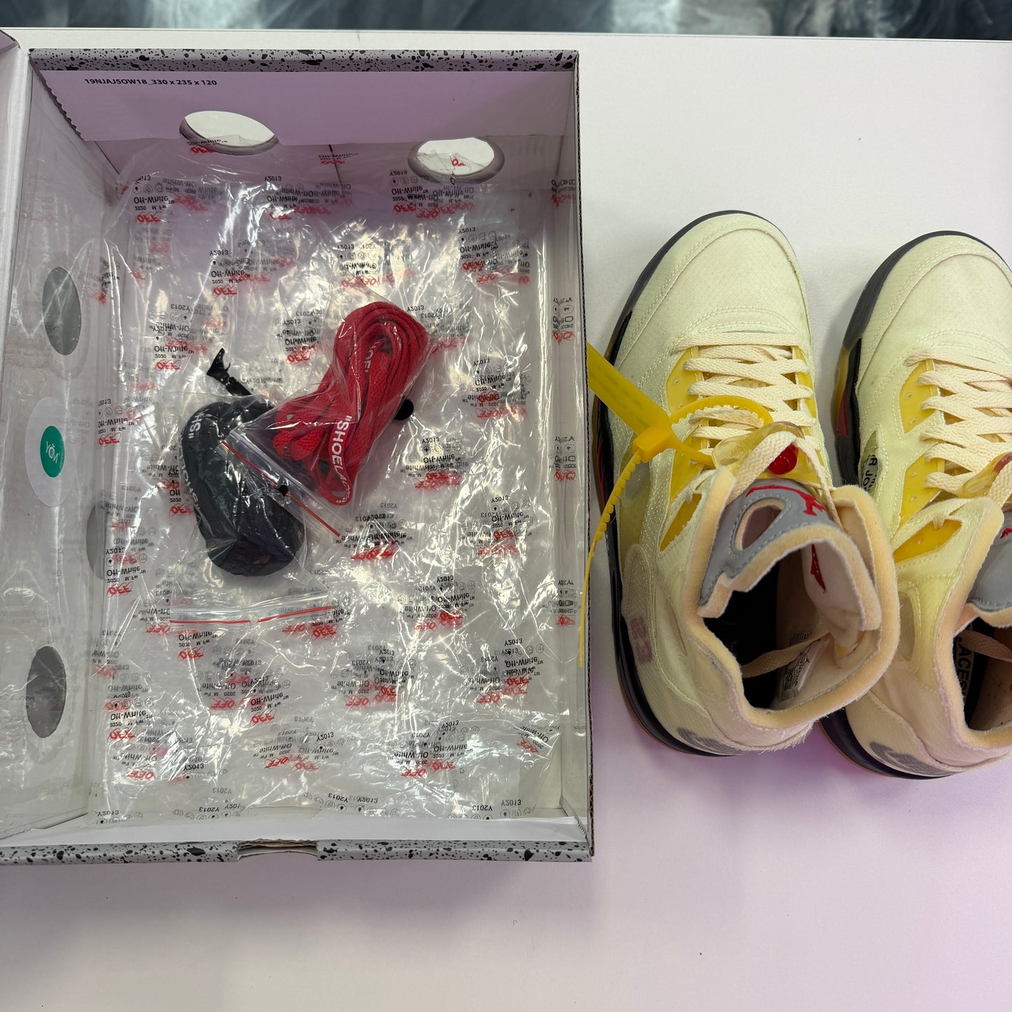 Jordan 5 Retro Off-White Sail (Used)(Black Friday)