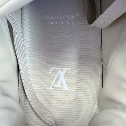 Louis Vuitton Trainer Beige/White Distressed (USED NO BOX)