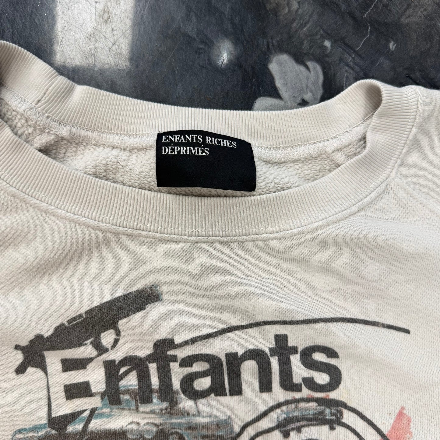 ERD Thrilling Raglan Sweatshirt