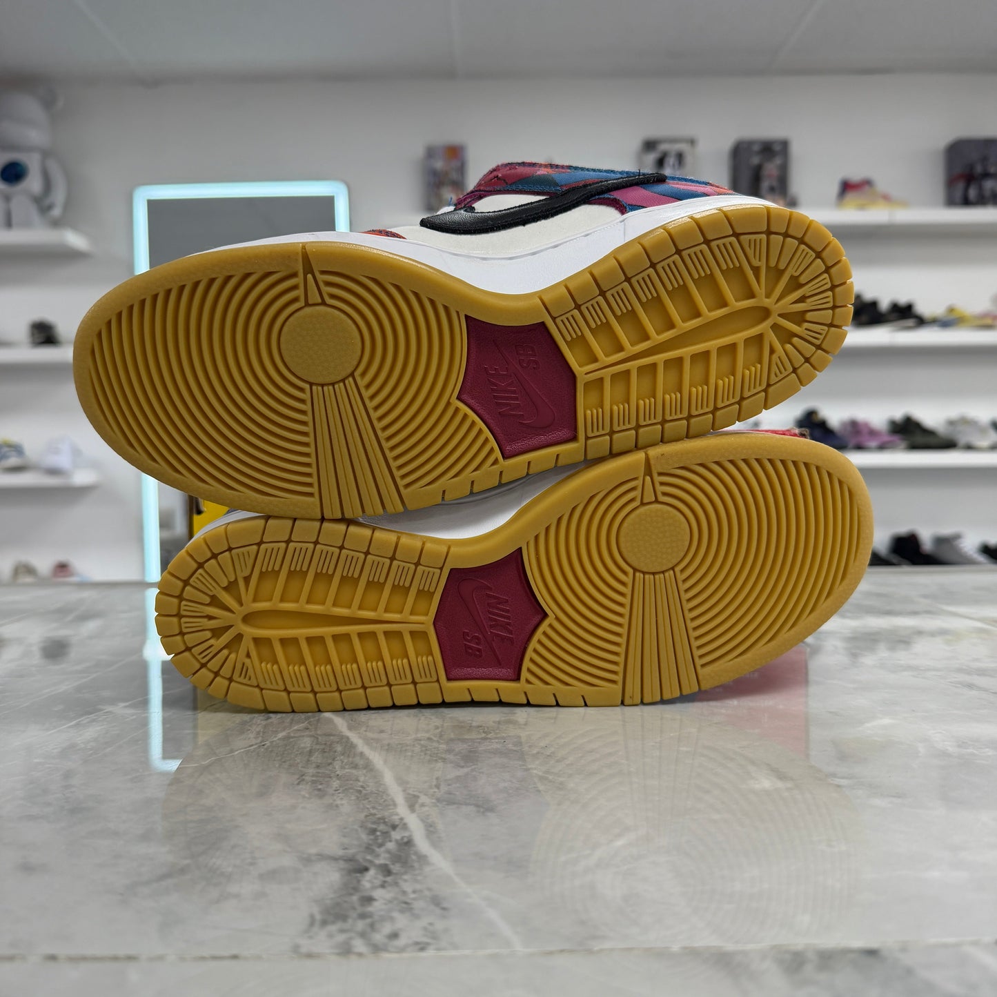 Nike SB Dunk Low Pro Parra Abstract Art - view 7