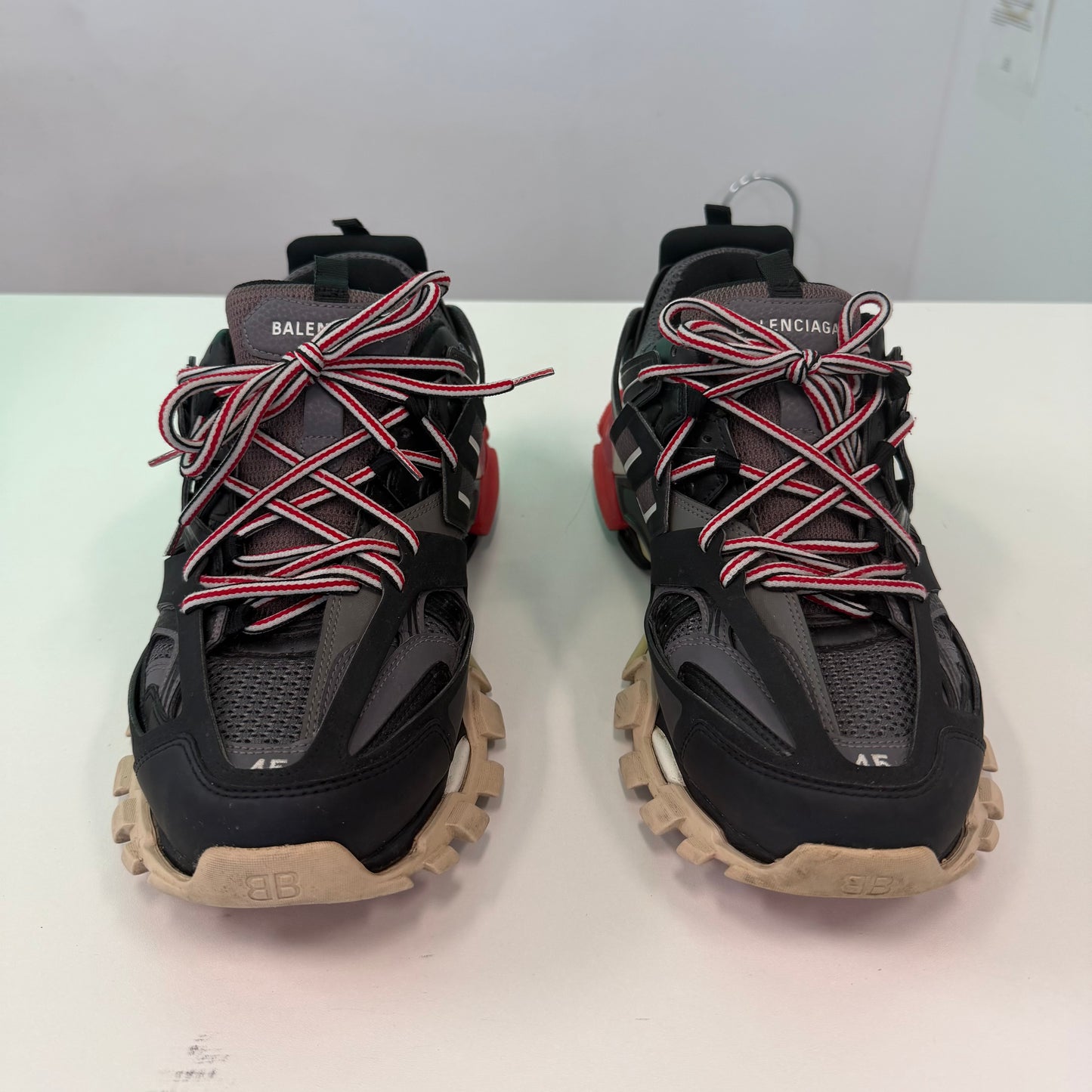 Balenciaga Track Trainer Black
Red (USED NO BOX)
