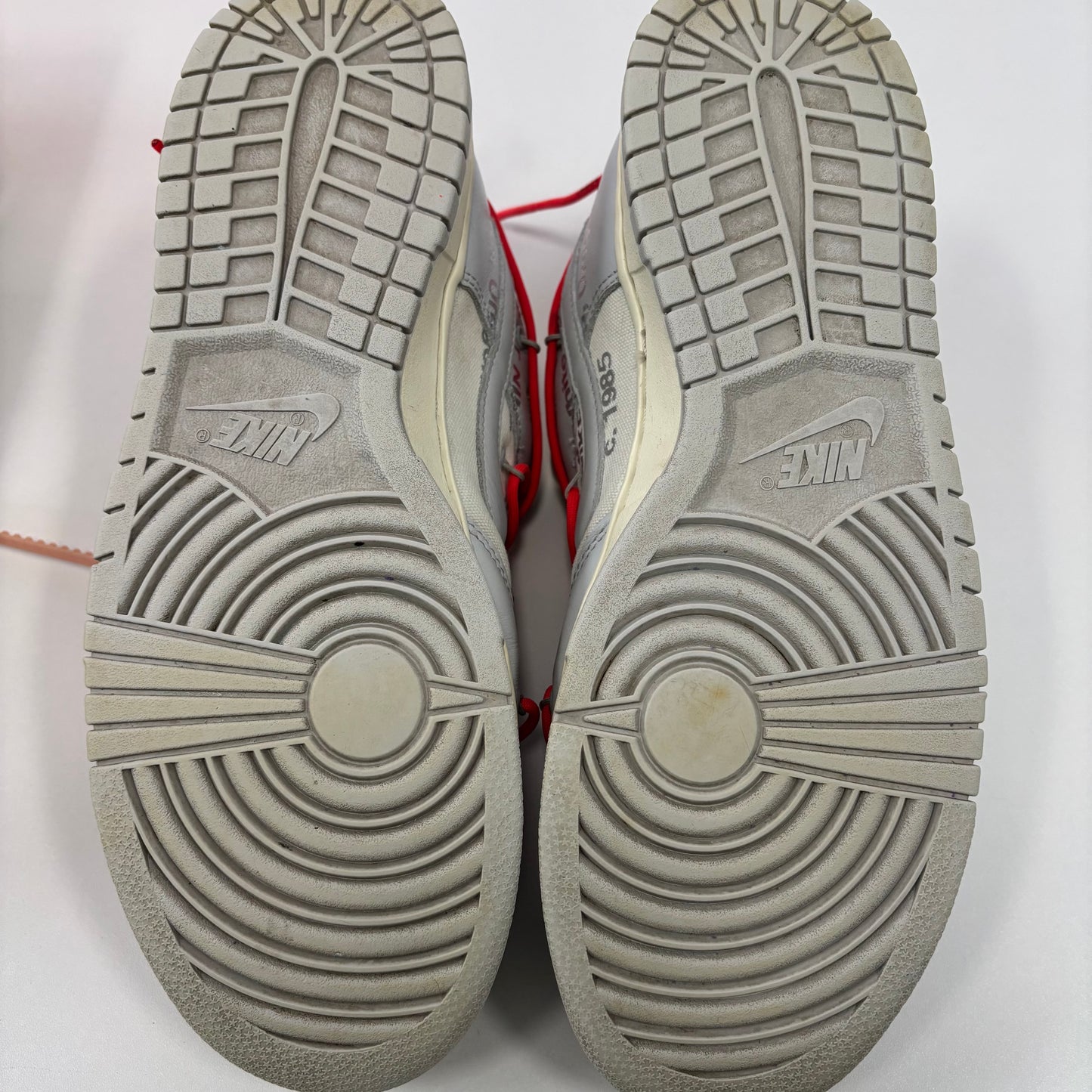Nike Dunk Low Off White Lot 6 (Used)