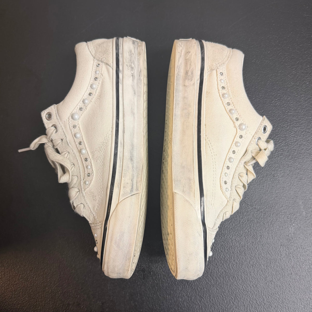 Vans Premium Old Skool 36
Pearlized Marshmallow White (USED)
