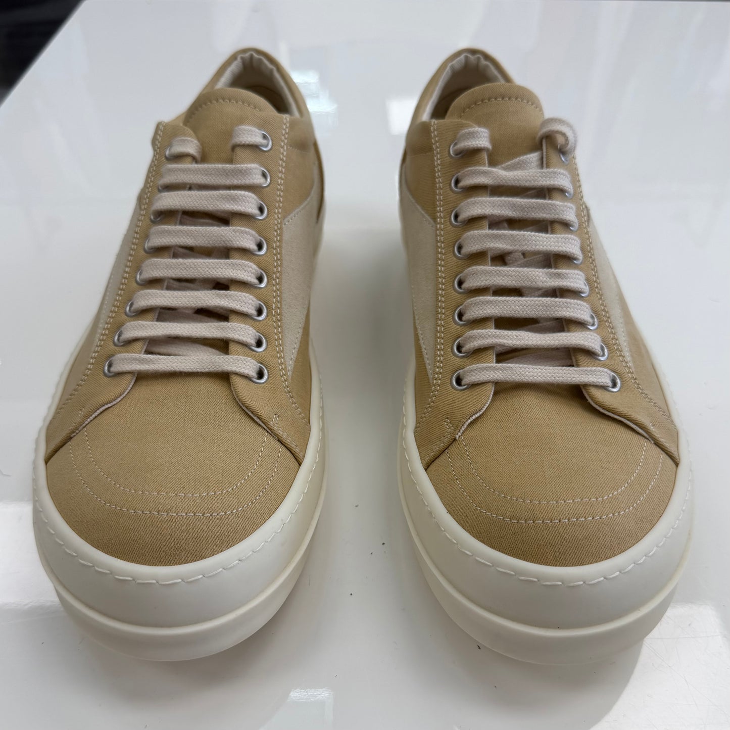 Rick Owens DRKSHDW Hollywood
Vintage Low Parchment Milk