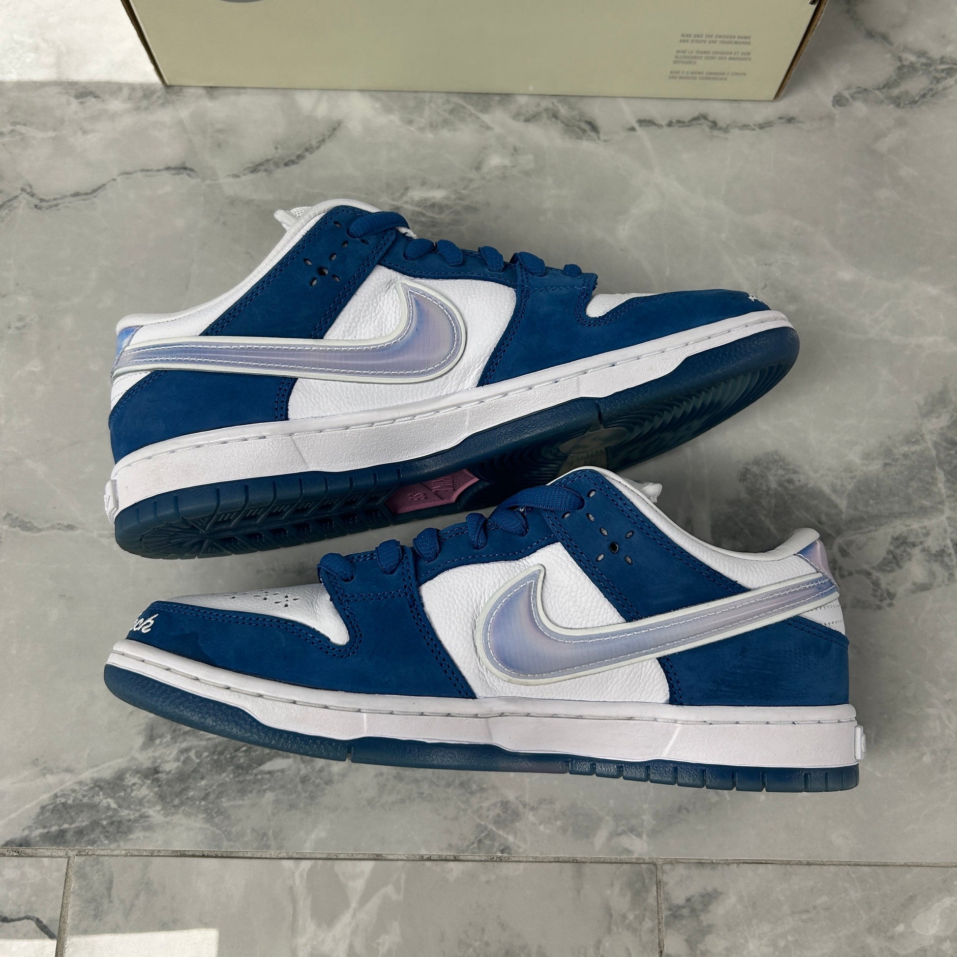 Nike SB Dunk Low Born x Raised - view 3