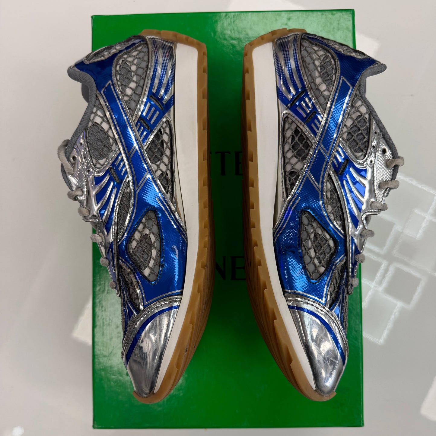 Bottega Veneta Orbit Surf Vapor (USED)