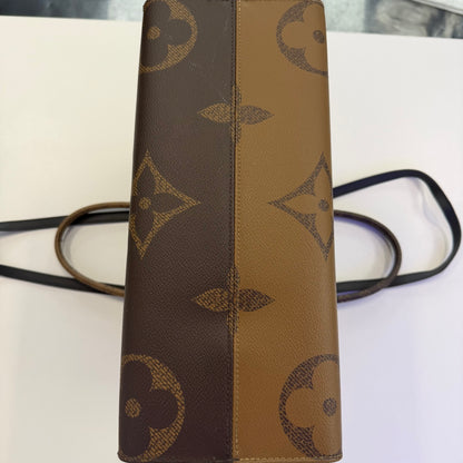 Louis Vuitton OnTheGo MM Tote Bag