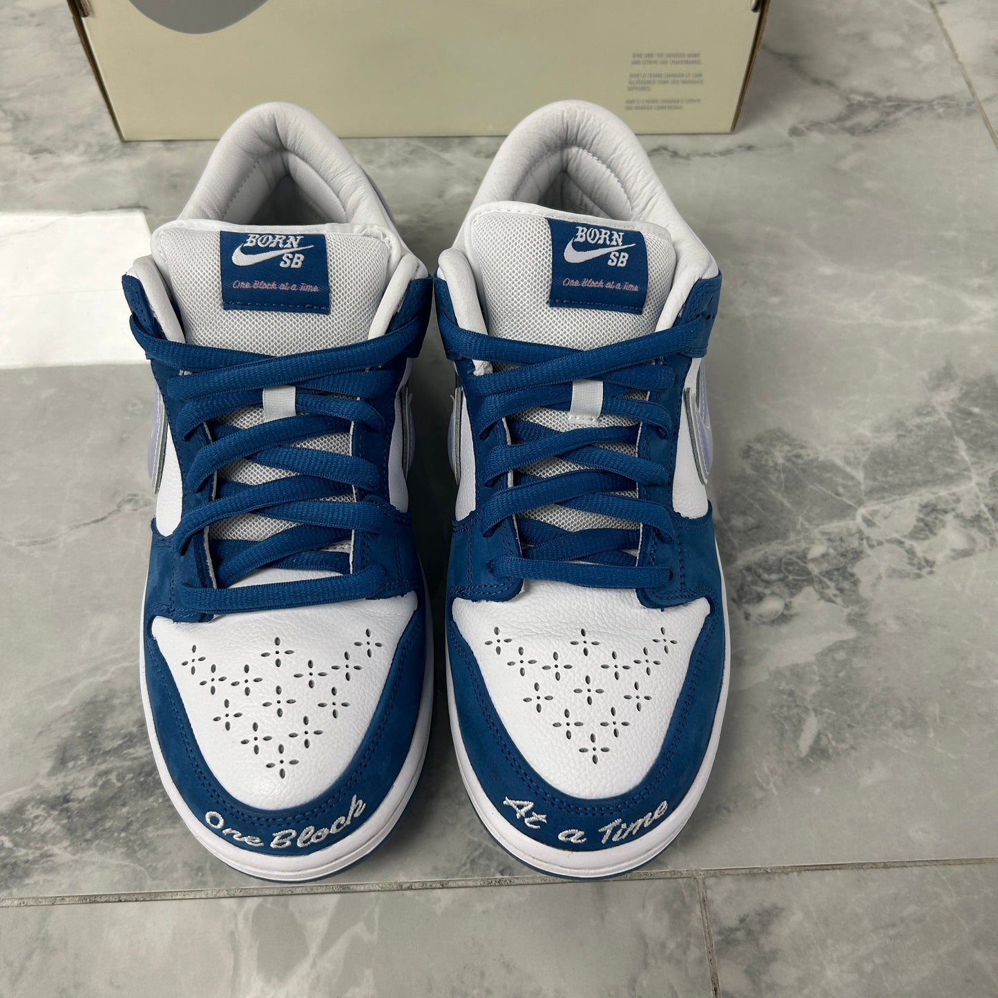 Nike SB Dunk Low Born x Raised - view 4