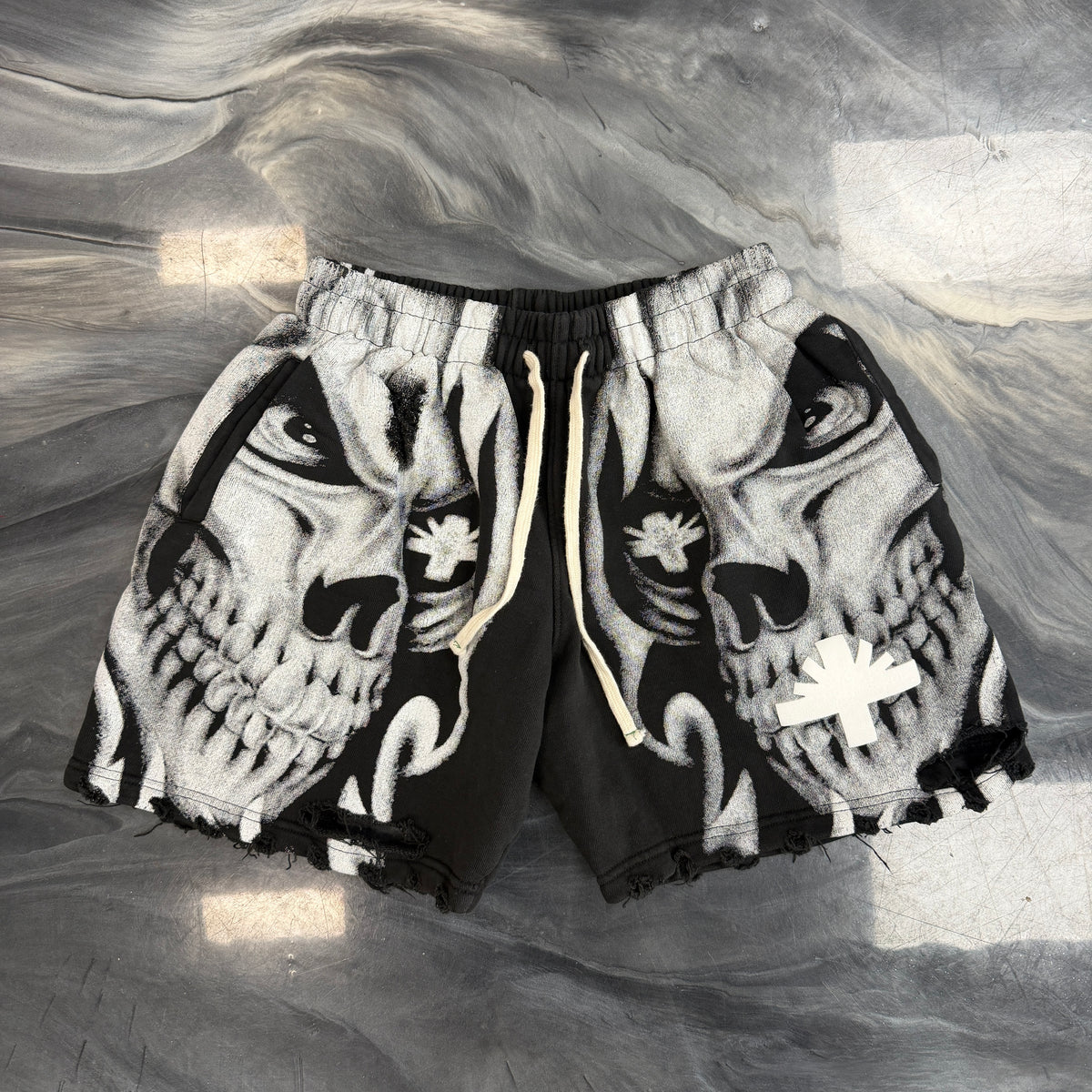 Vertabrae Skull Face Shorts Black
