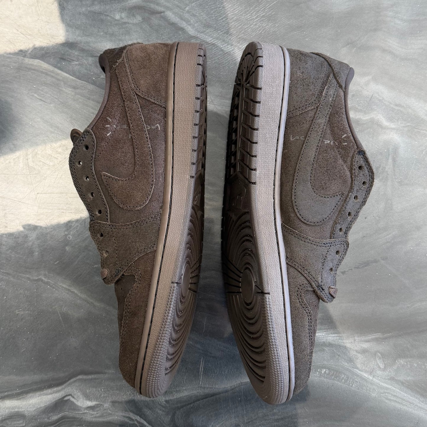 Jordan 1 Retro Low OG SP Travis Scott Velvet Brown (Used)