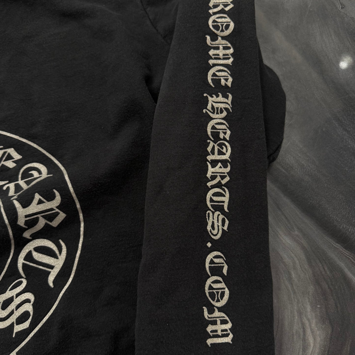 Chrome Hearts Silver Glitter
Hoodie Black ONLINE EXCLUSIVE