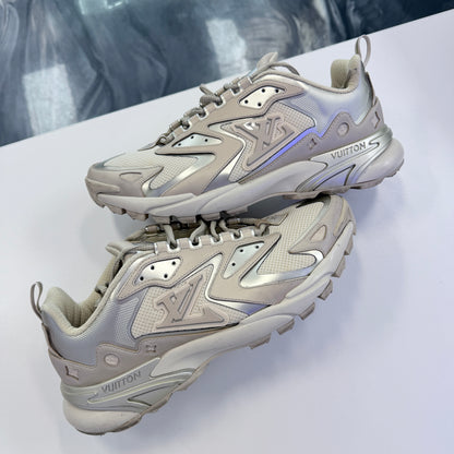 LOUIS VUITTON Runner Tatic Sneakers
'Beige' (USED NO BOX)