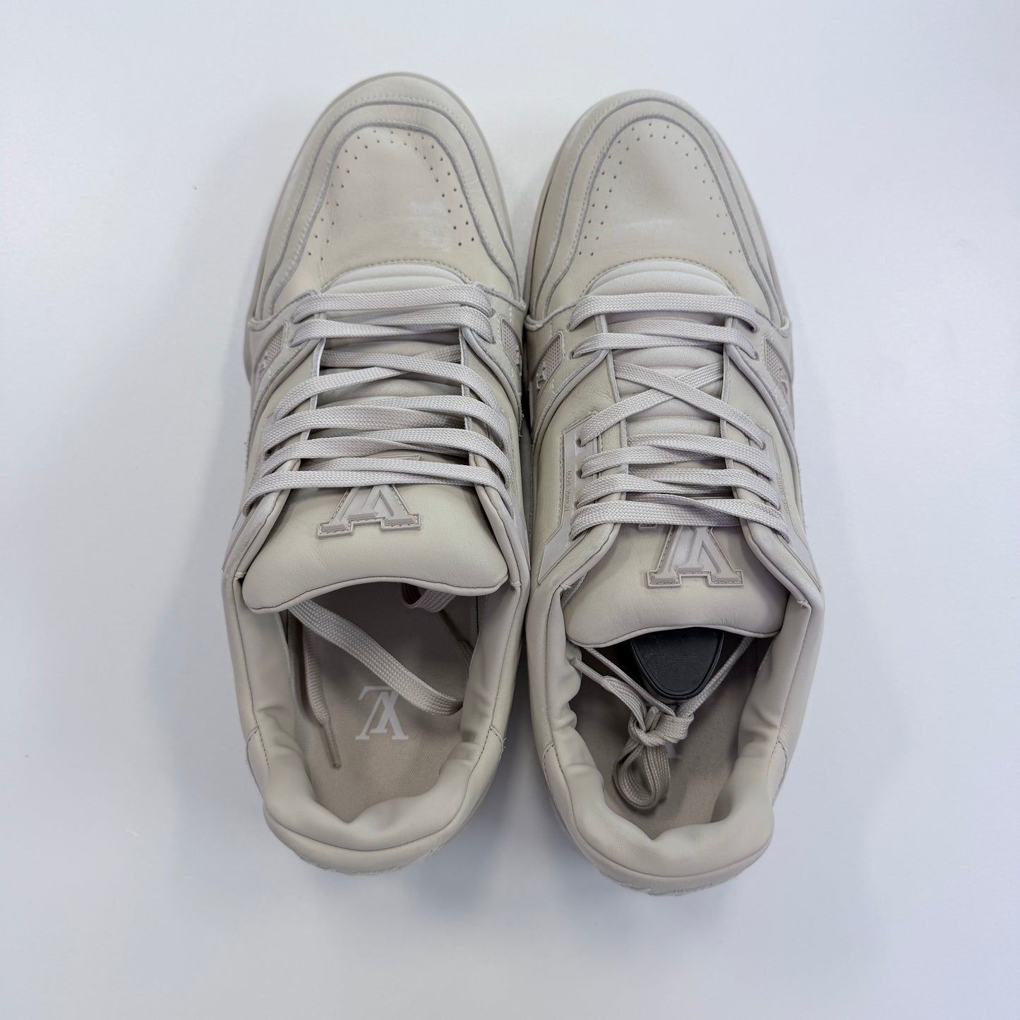 Louis Vuitton Trainer Beige/White Distressed (USED NO BOX)