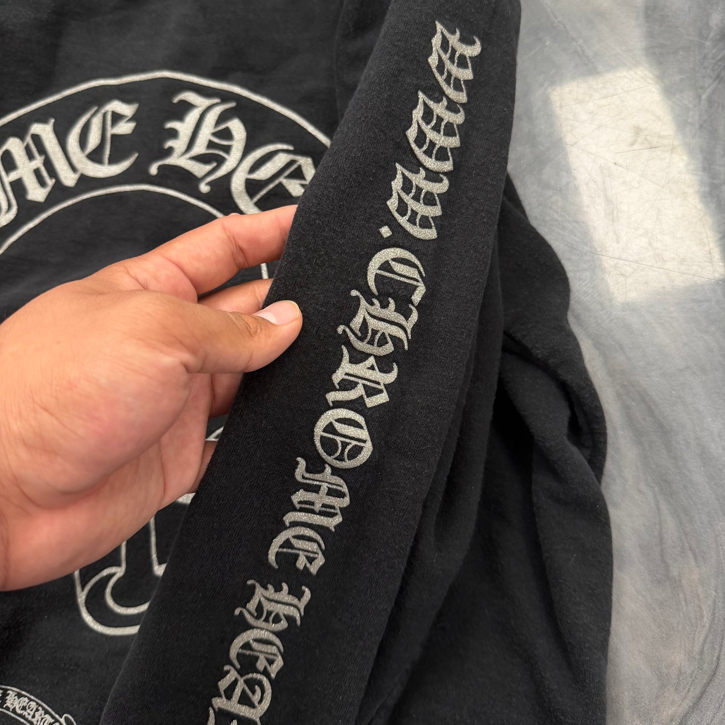 Chrome Hearts Silver Glitter
Hoodie Black ONLINE EXCLUSIVE