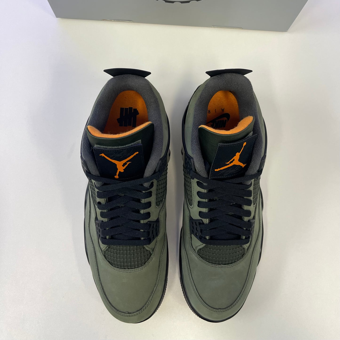 Jordan 4 Retro OG SP Undefeated (2025) (USED)