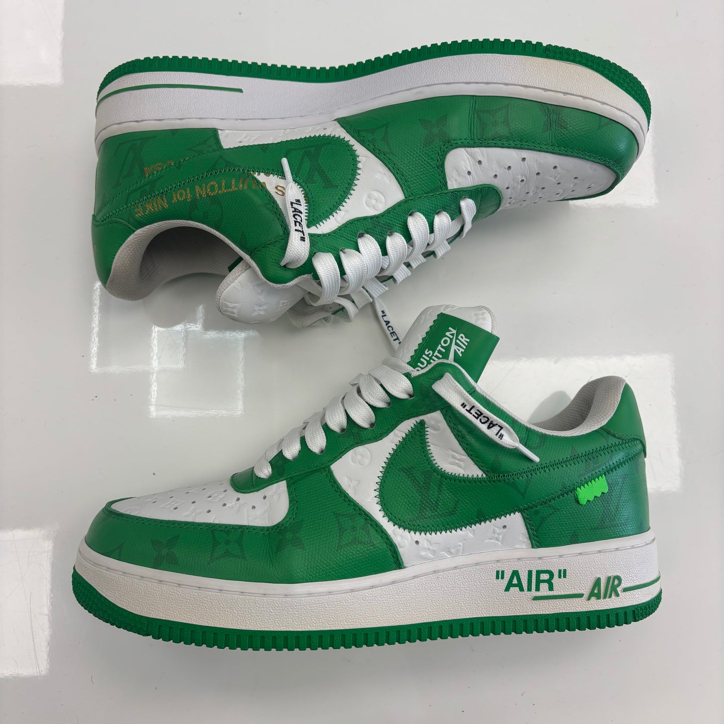 Louis Vuitton × Nike Air Force 1
Low 'White Gym Green' (USED, NO BOX, NO INSOLES)