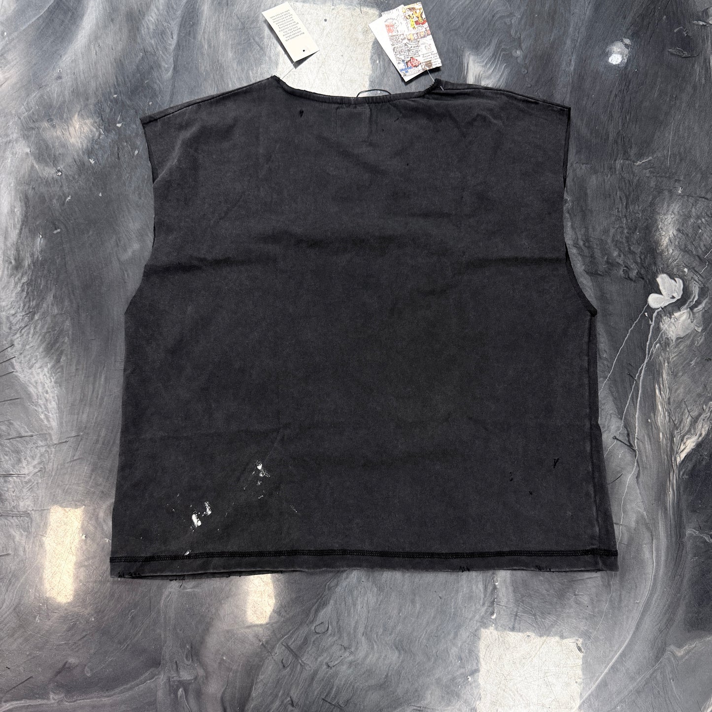 AMIS ET FLEURS "Skulls of Hollywood" Cutoff T-shirt
