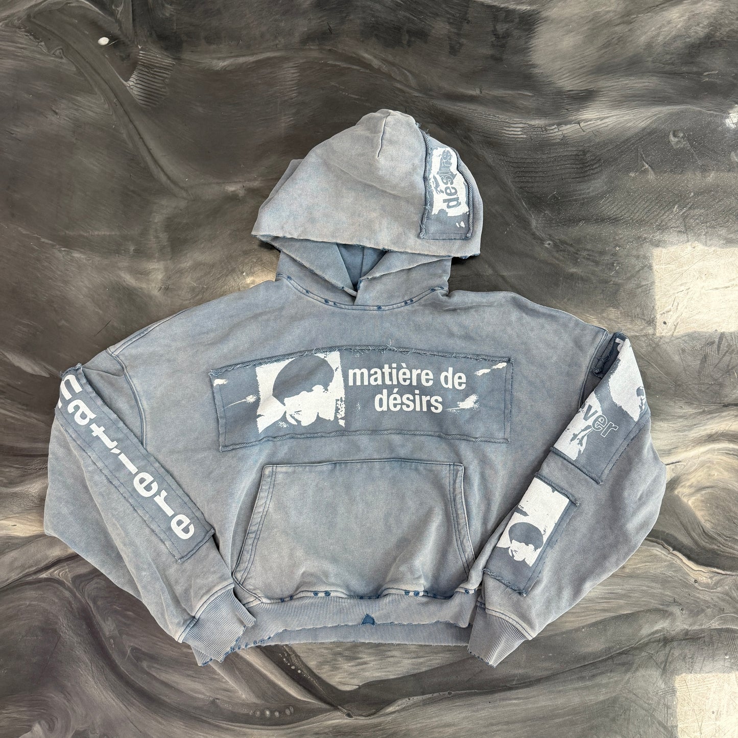 Matière De Désirs Encore Hoodie Washed Blue