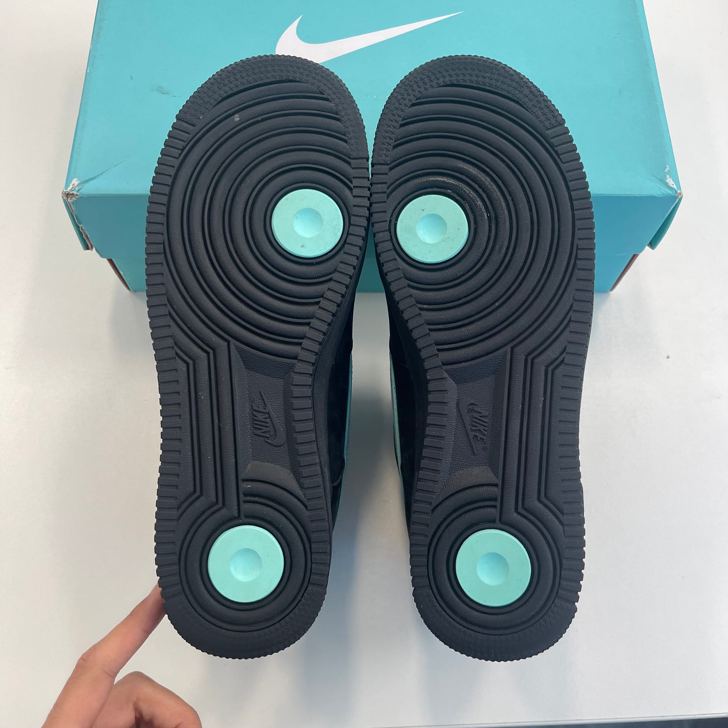 Tiffany & Co. x Nike Air Force 1 Low 1837 (USED)