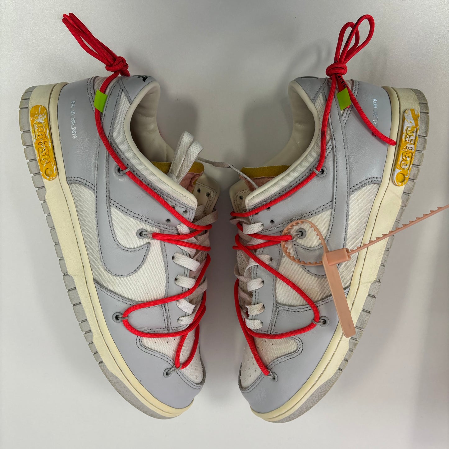 Nike Dunk Low Off White Lot 6 (Used)