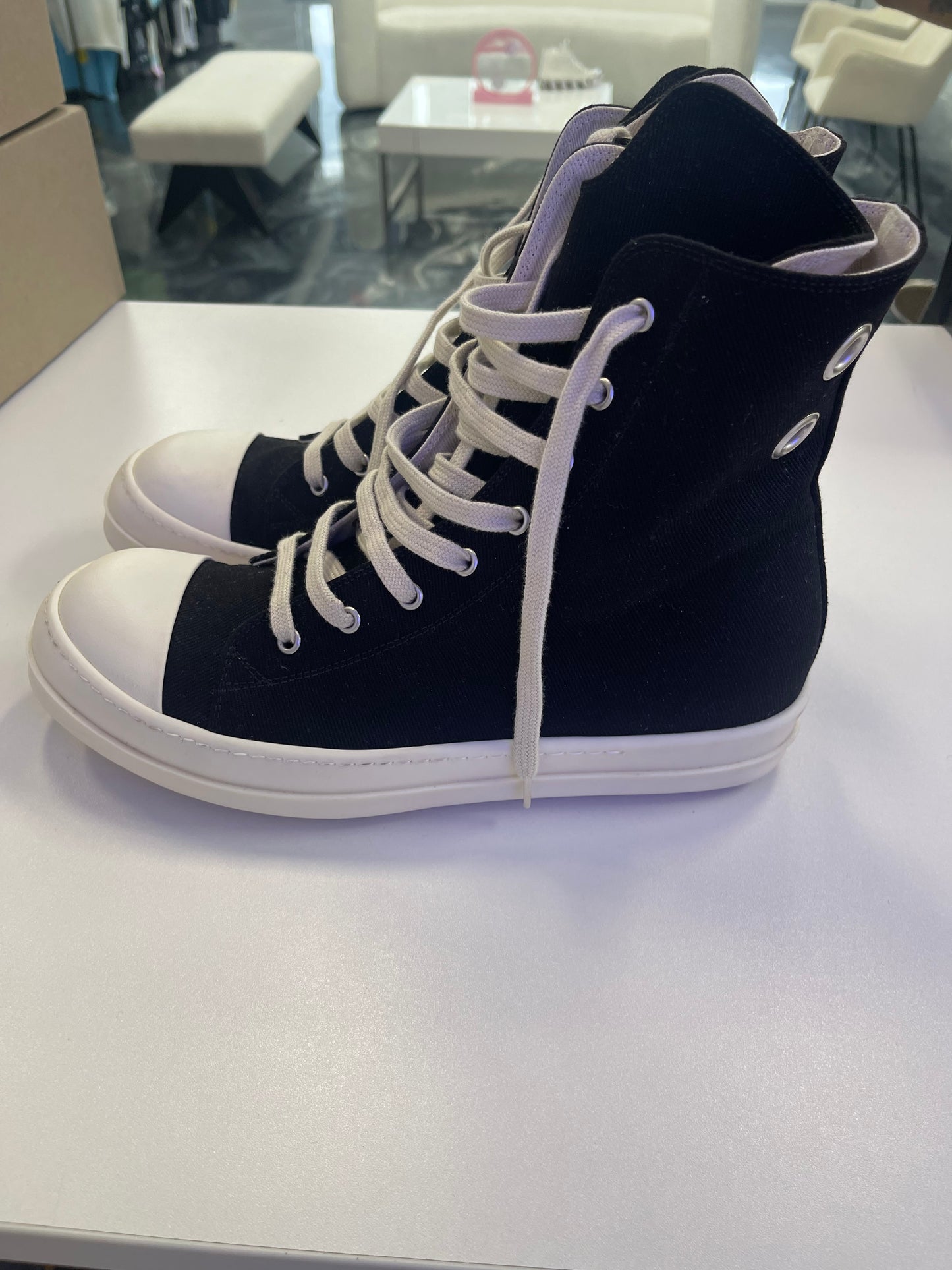 RICK OWENS
DRKSHDW Porterville High-Top (USED)