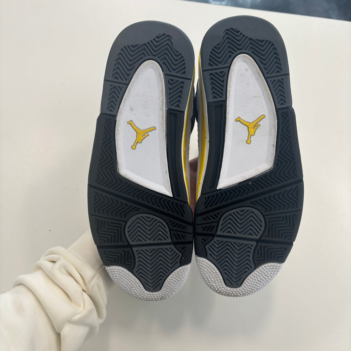 Air Jordan 4 Retro Tour Yellow