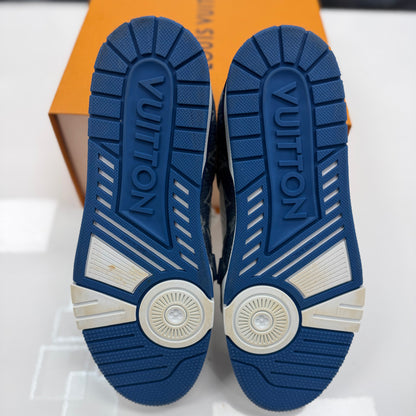 Louis Vuitton Trainer Low
Monogram Denim (USED)