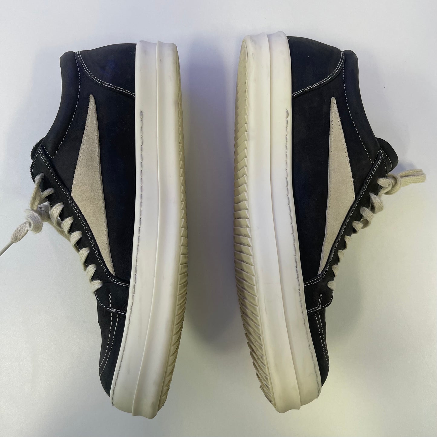 Rick Owens Porterville Vintage
Low Dark Dust (USED)