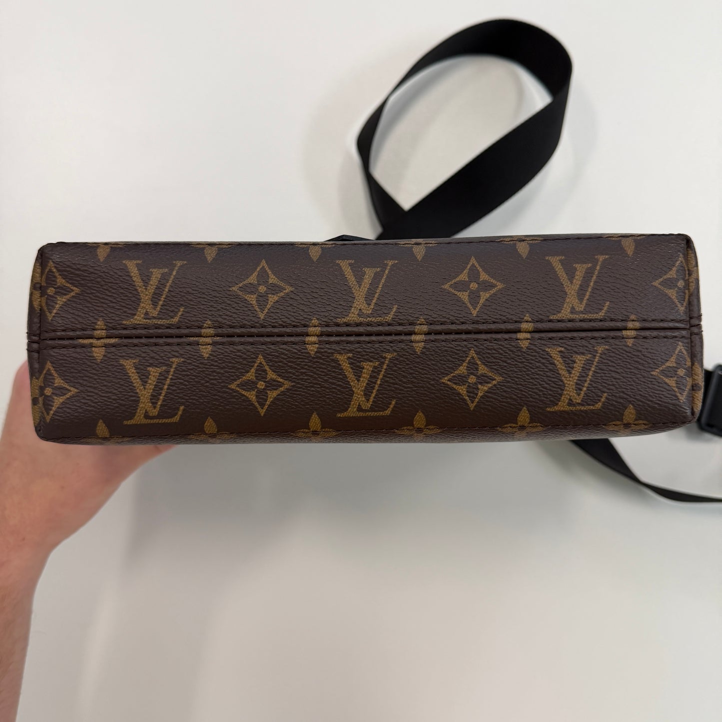 Louis Vuitton Monogram Macassar Canvas Magnetic Messenger
