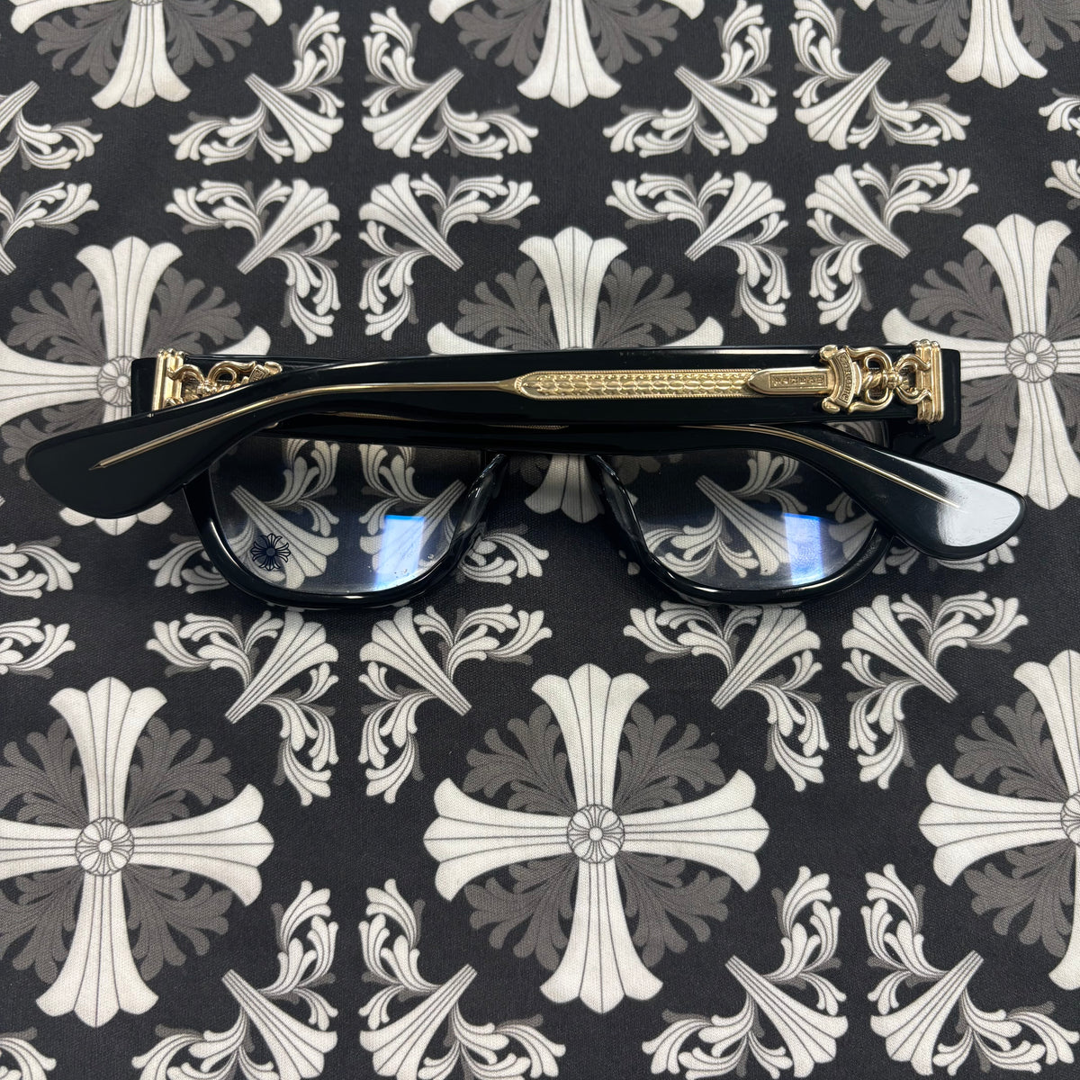 Chrome Hearts Cuntvoluted Black
18K Gold Plated Eye Glasses
