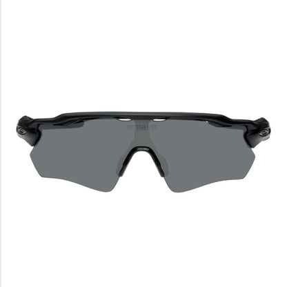 VETEMENTS Black Oakley Edition Shield Sunglasses