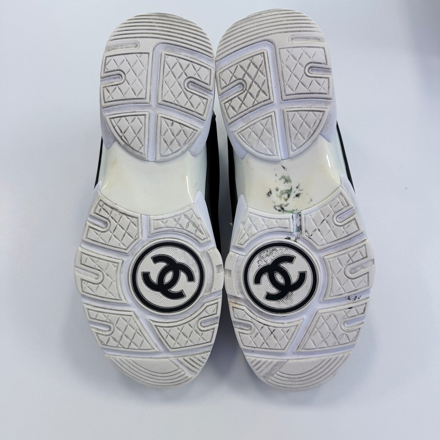 Chanel Runner Foam Black/Pink (USED NO BOX)